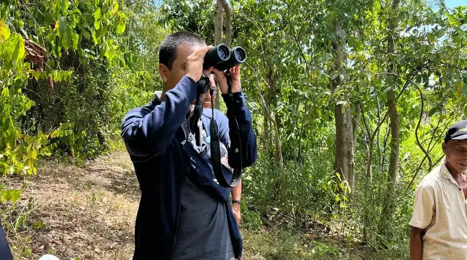 Pengamatan satwa di lapangan
